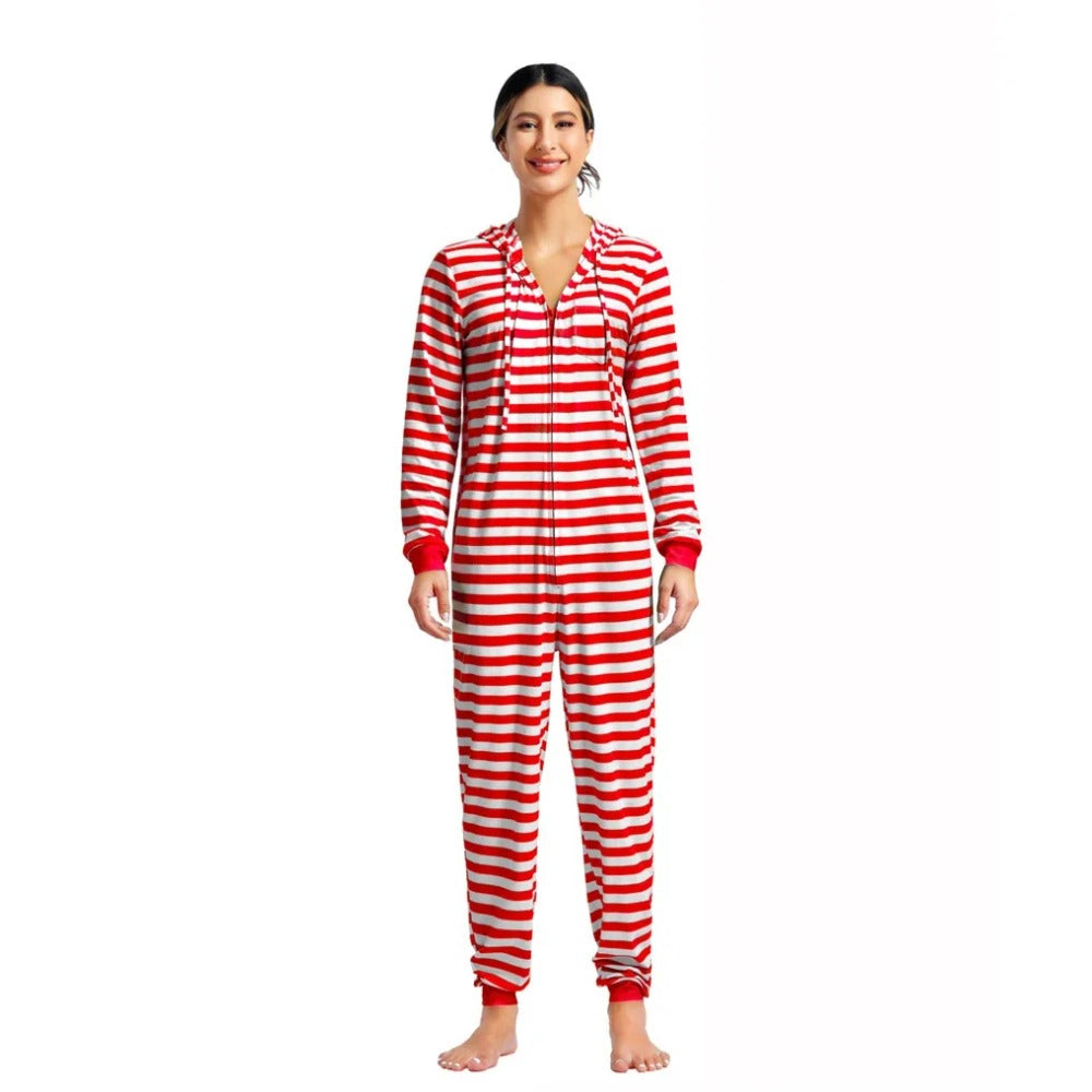 Punavalkoinen raidallinen joulupyjama-onesie aikuisille hupulla